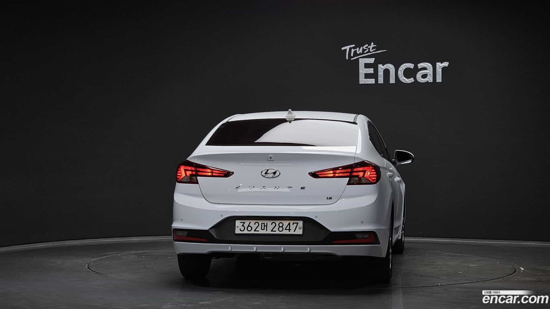AVANTE Hyundai 2020.0-OUTER-004