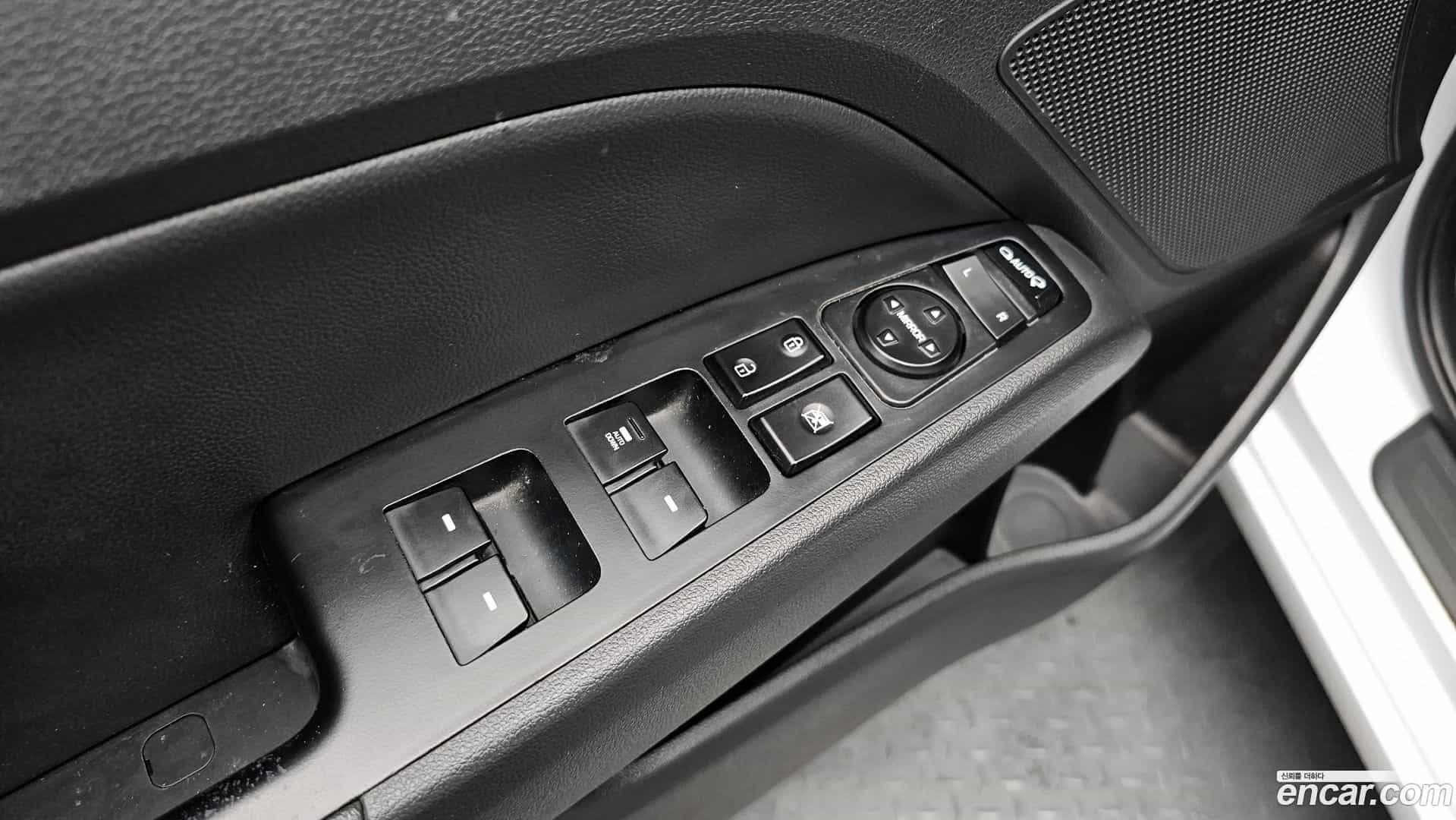 AVANTE Hyundai 2020.0-OPTION-022