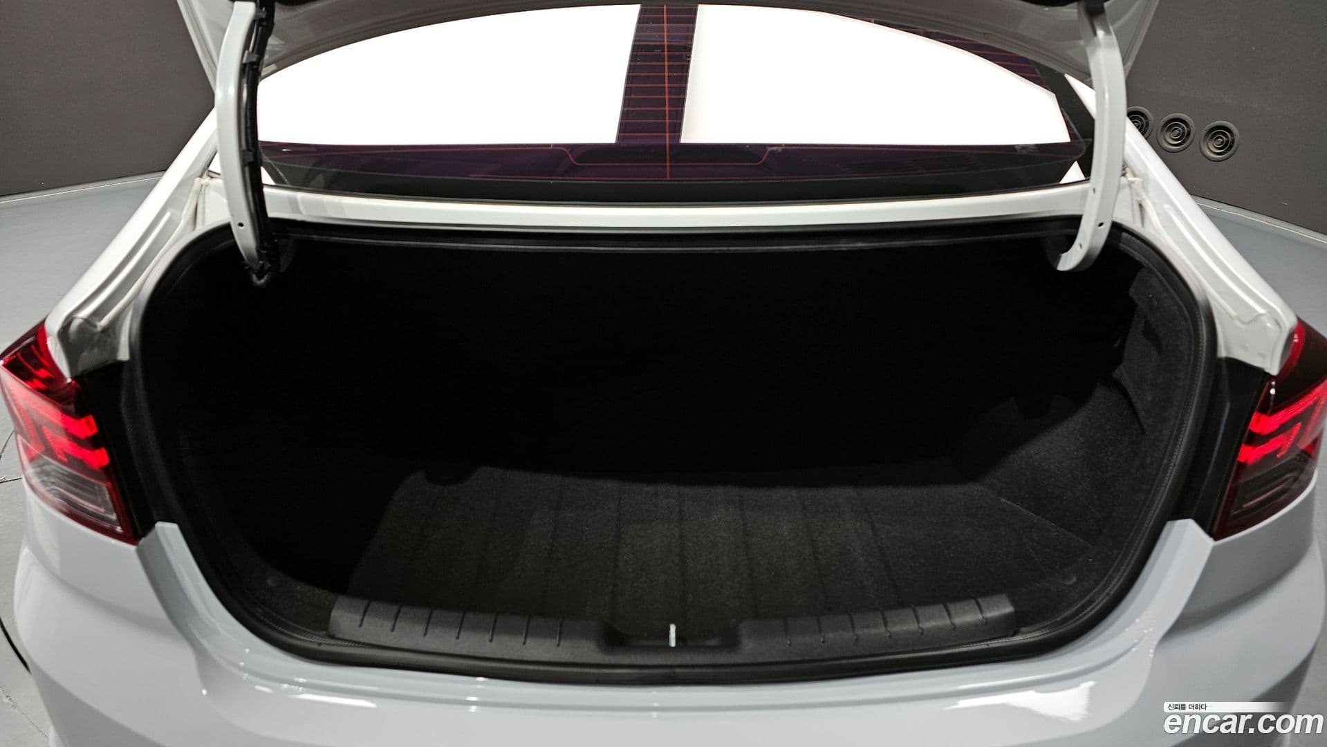 Main__Slider__Photo:AVANTE Hyundai 2020.0-19