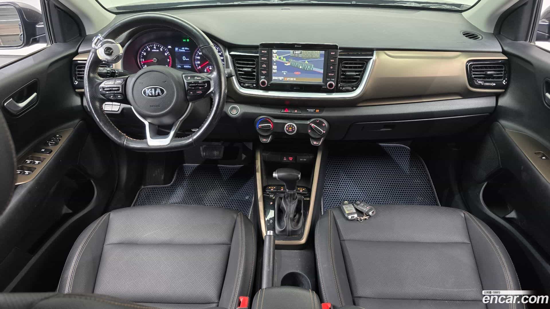 Stonic Kia 2018.4-INNER-007