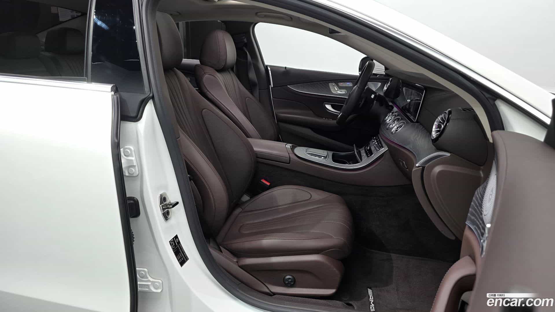 CLS-Class Mercedes-Benz 2021.2-INNER-010