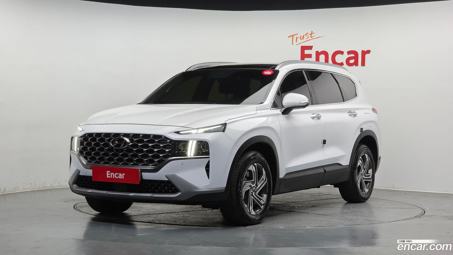 Main__Slider__Photo:Santafe Hyundai 2021.9-0