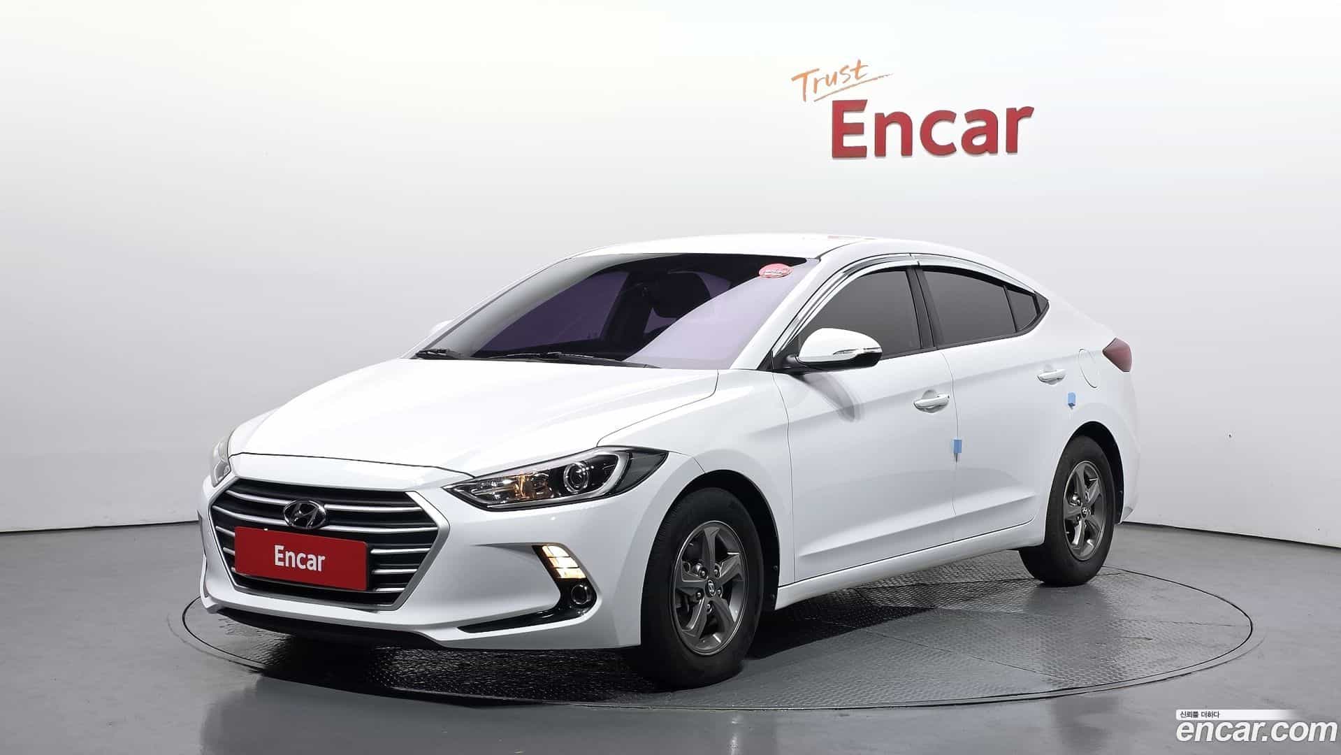 AVANTE Hyundai 2016.8-OUTER-001