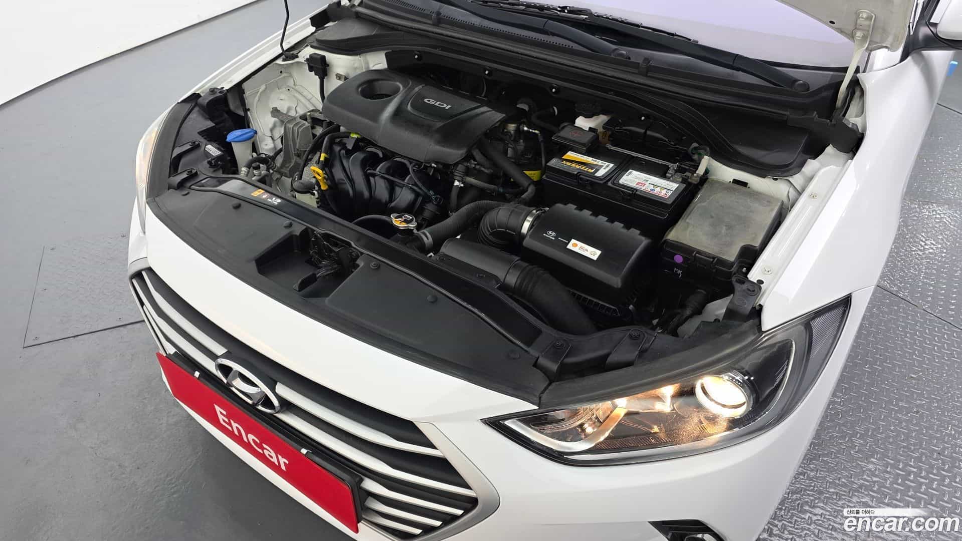 AVANTE Hyundai 2016.8-OUTER-006