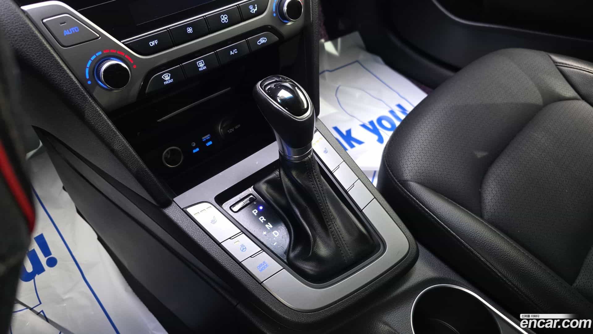 AVANTE Hyundai 2016.8-INNER-009