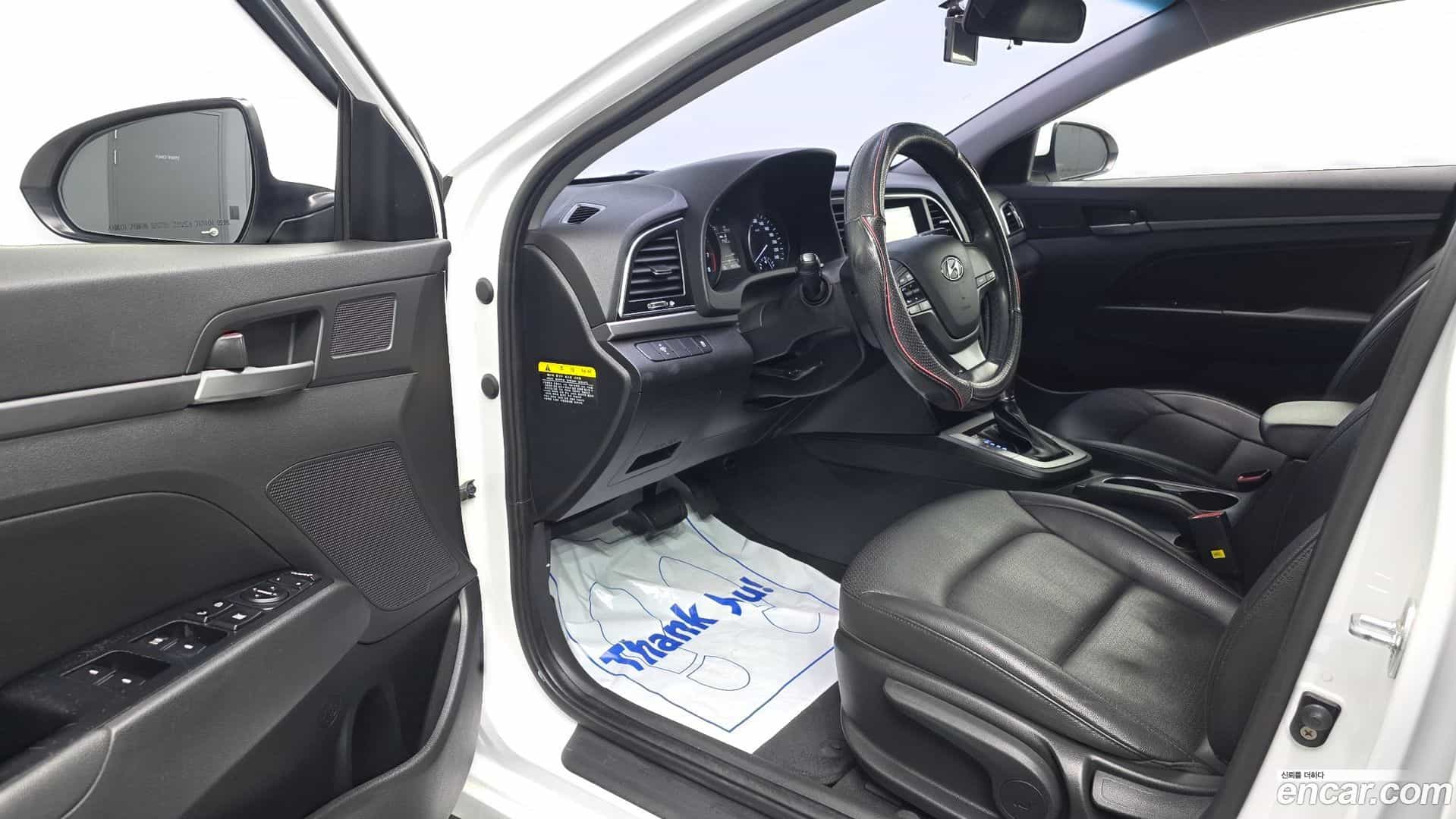 AVANTE Hyundai 2016.8-INNER-010