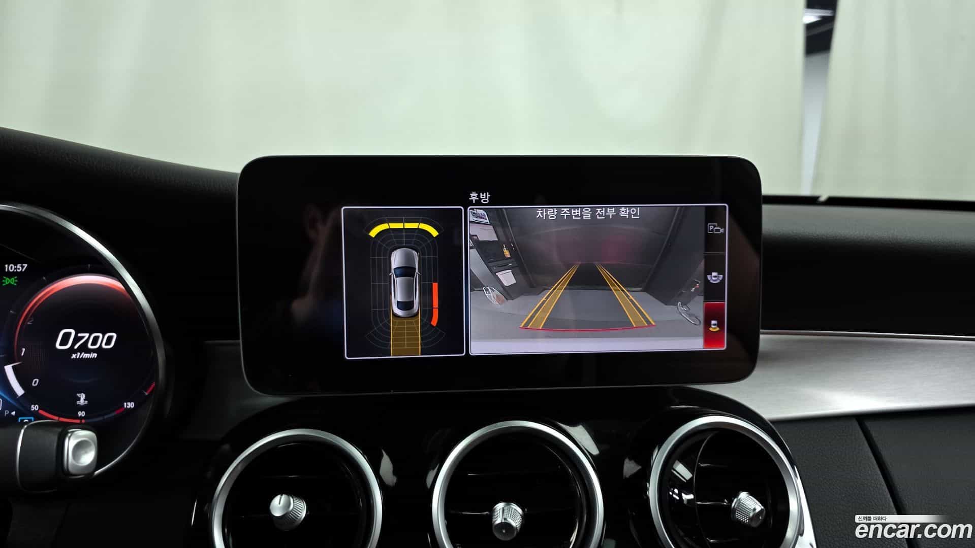 C-Class Mercedes-Benz 2020.4-OPTION-019