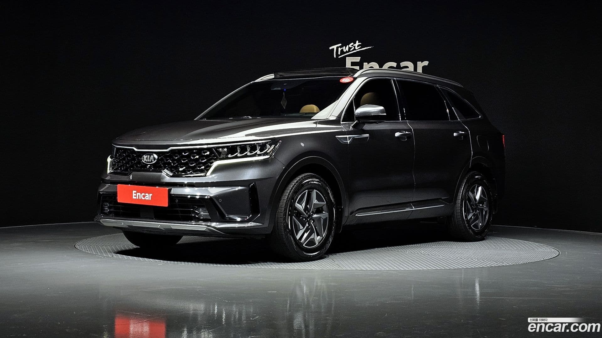 Main__Slider__Photo:Sorento Kia 2020.7-0