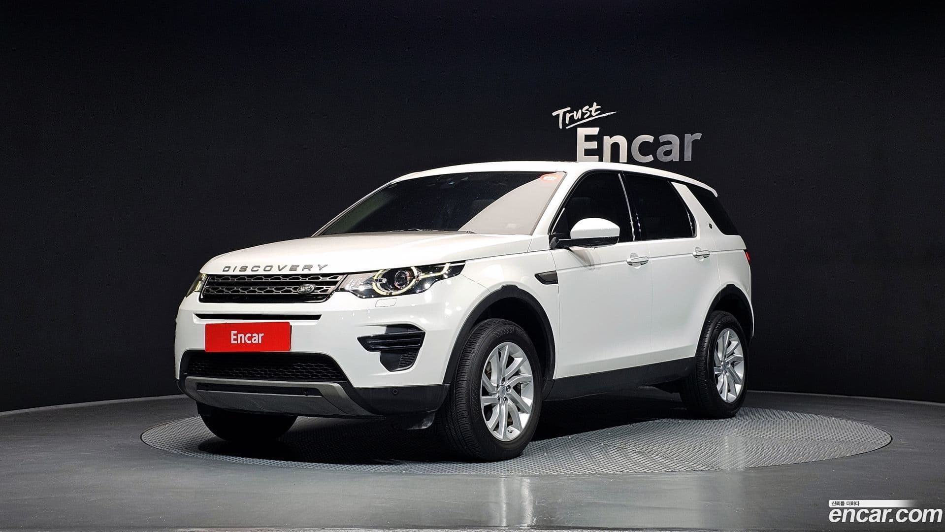 Main__Slider__Photo:Discovery Sport Land Rover 2018.6-0