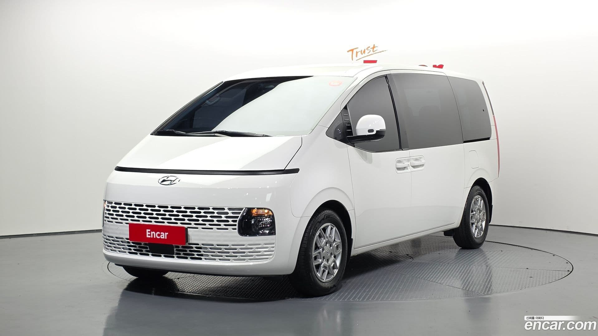 Main__Slider__Photo:Staria Hyundai 2021.6-0