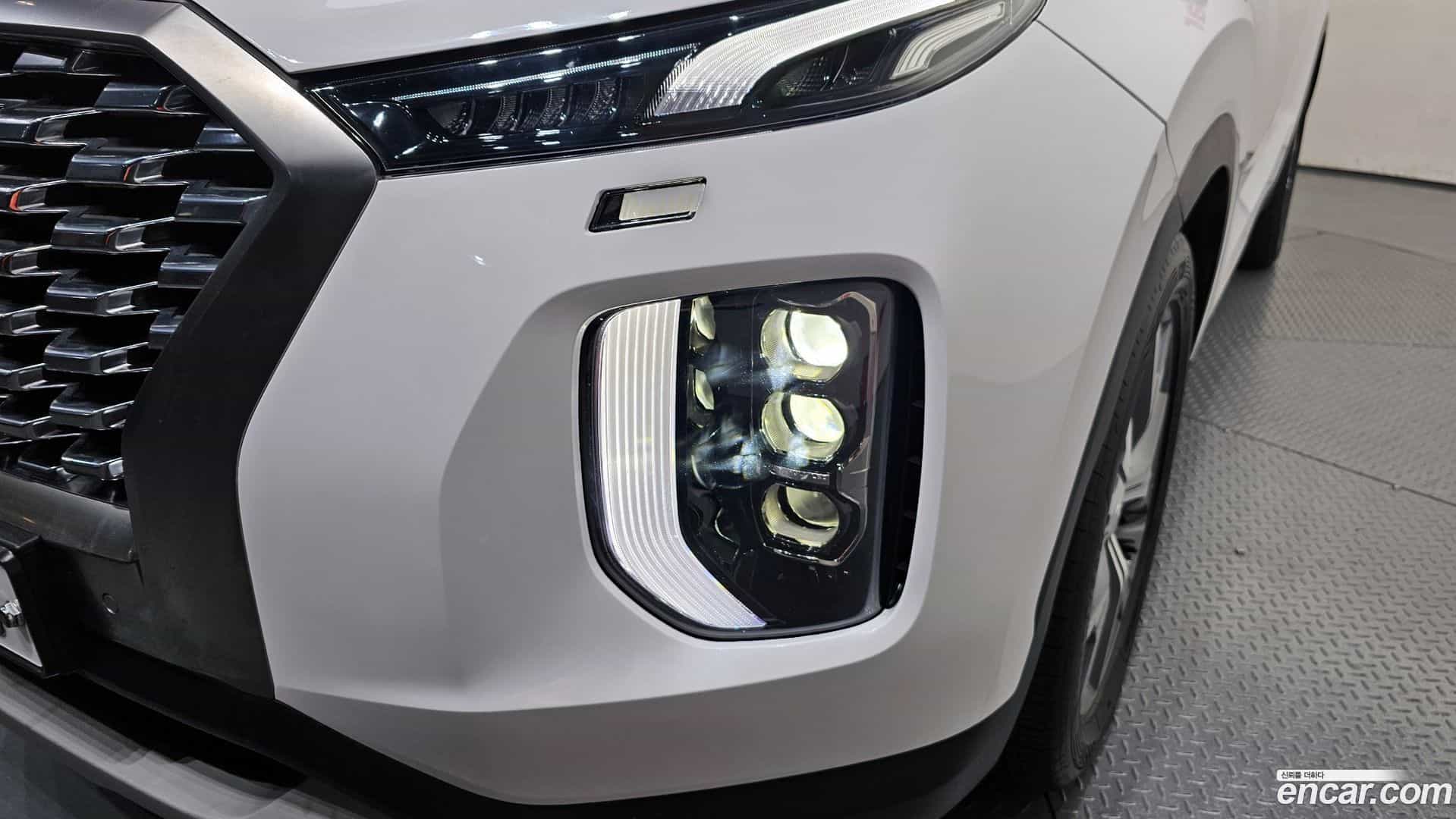 Palisade Hyundai 2019.2-INNER-009