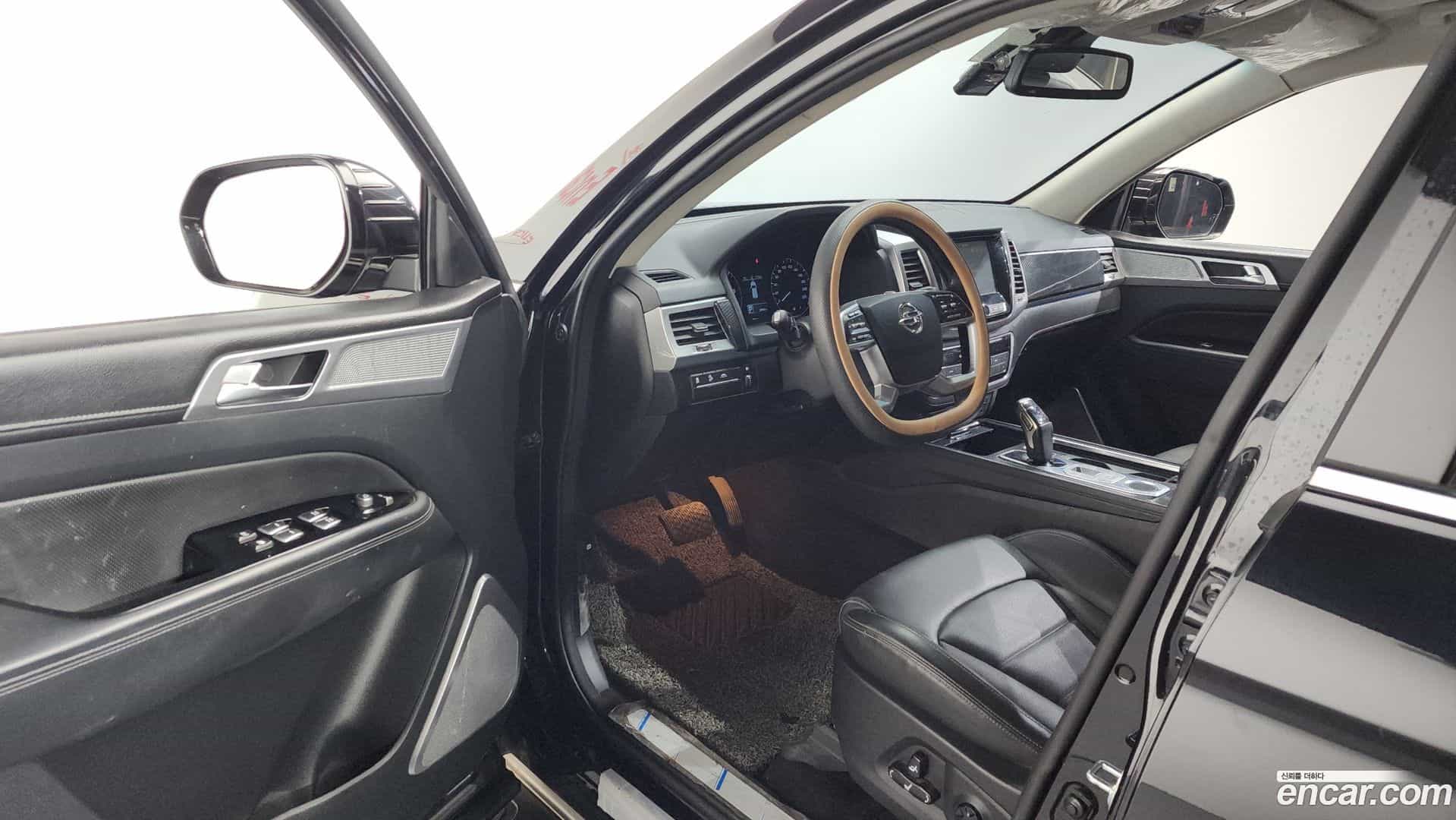 Rexton KG Mobility 2020.10-INNER-010