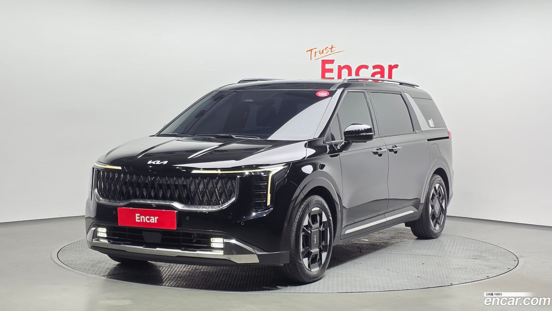 Main__Slider__Photo:Canival Kia 2024.0-0