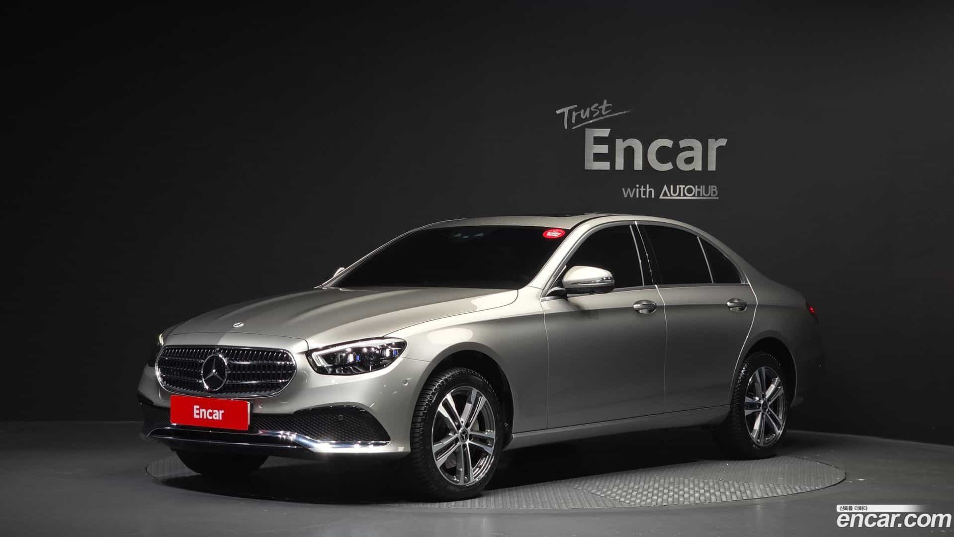 E-Class Mercedes-Benz 2022.1-OUTER-001