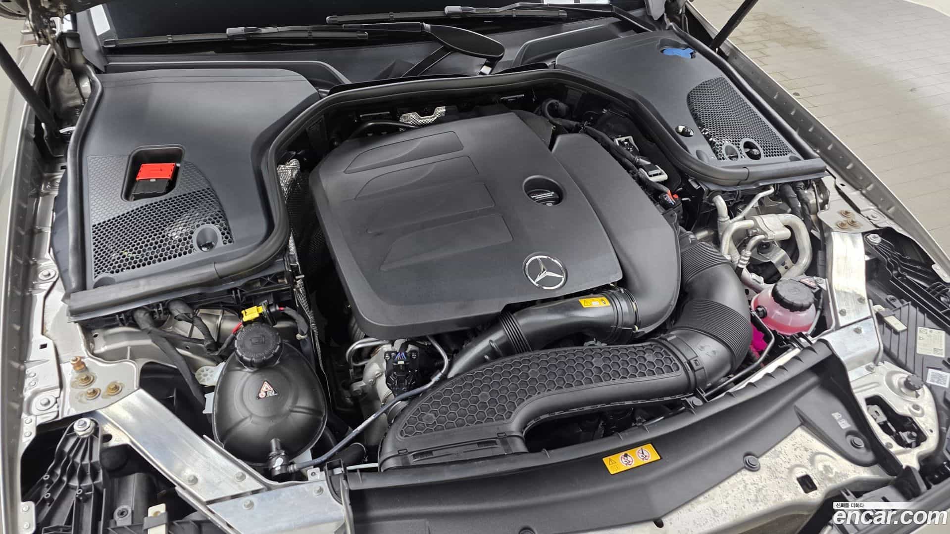 E-Class Mercedes-Benz 2022.1-OUTER-006