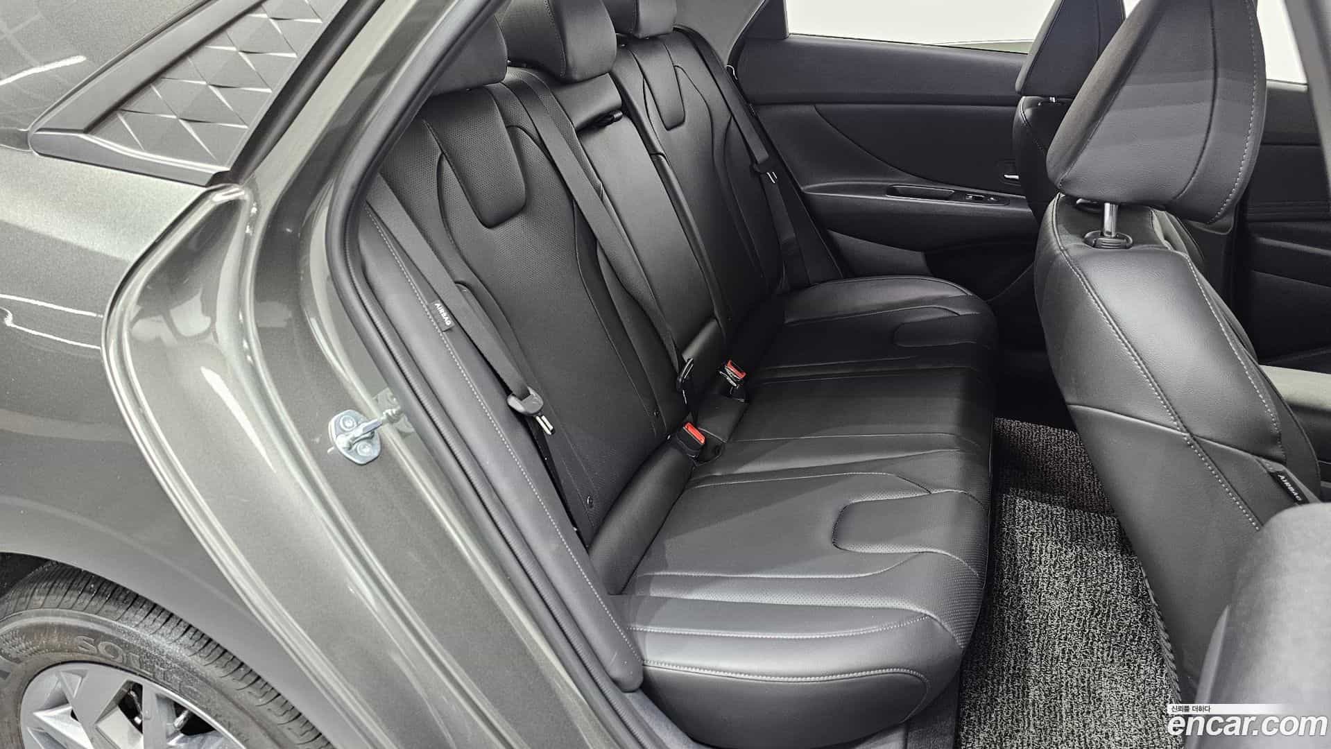 AVANTE Hyundai 2023.7-OPTION-016