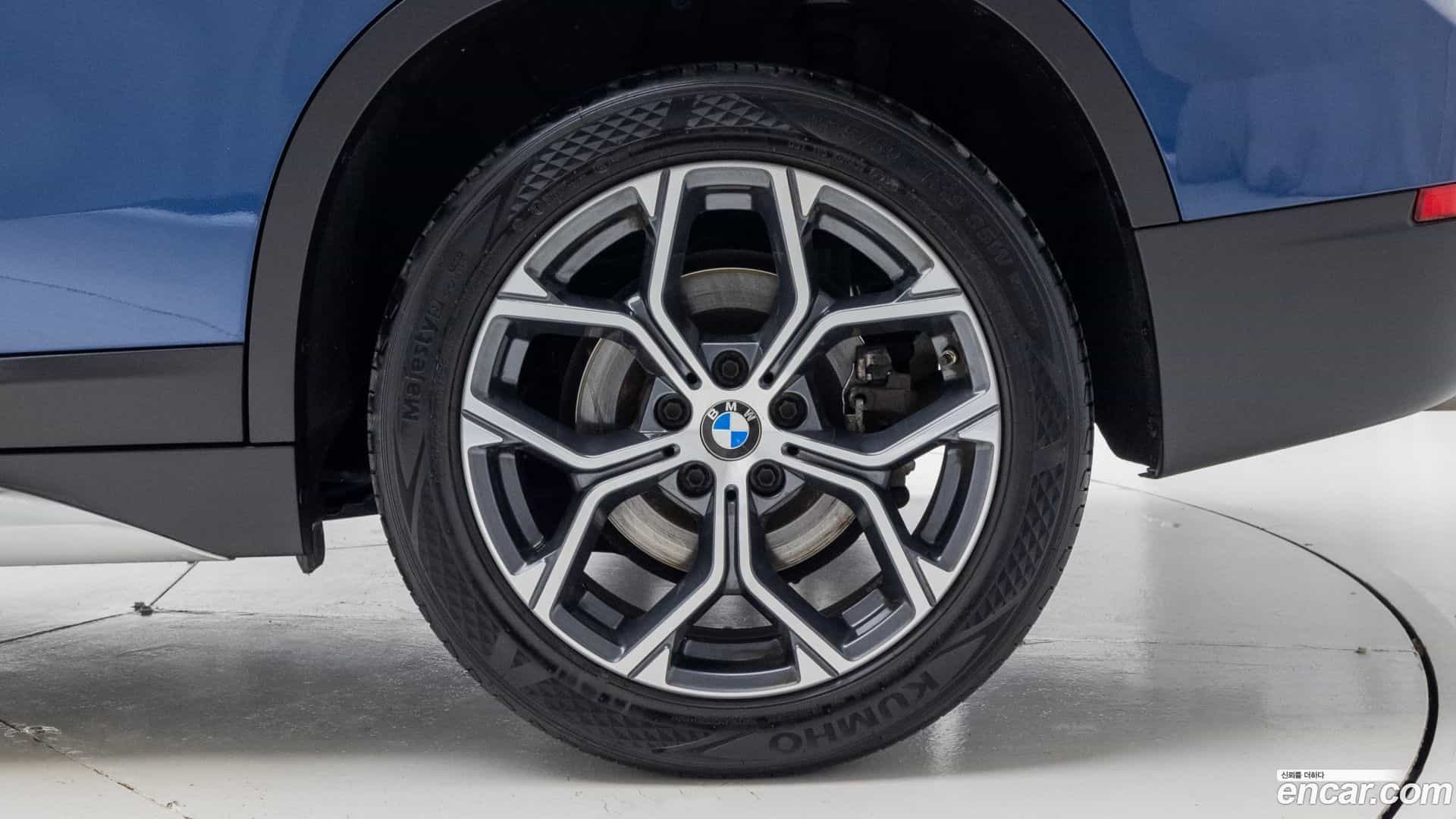 X1 BMW 2021.2-OUTER-005