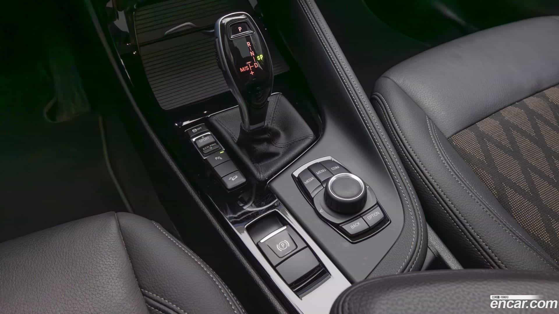X1 BMW 2021.2-INNER-009