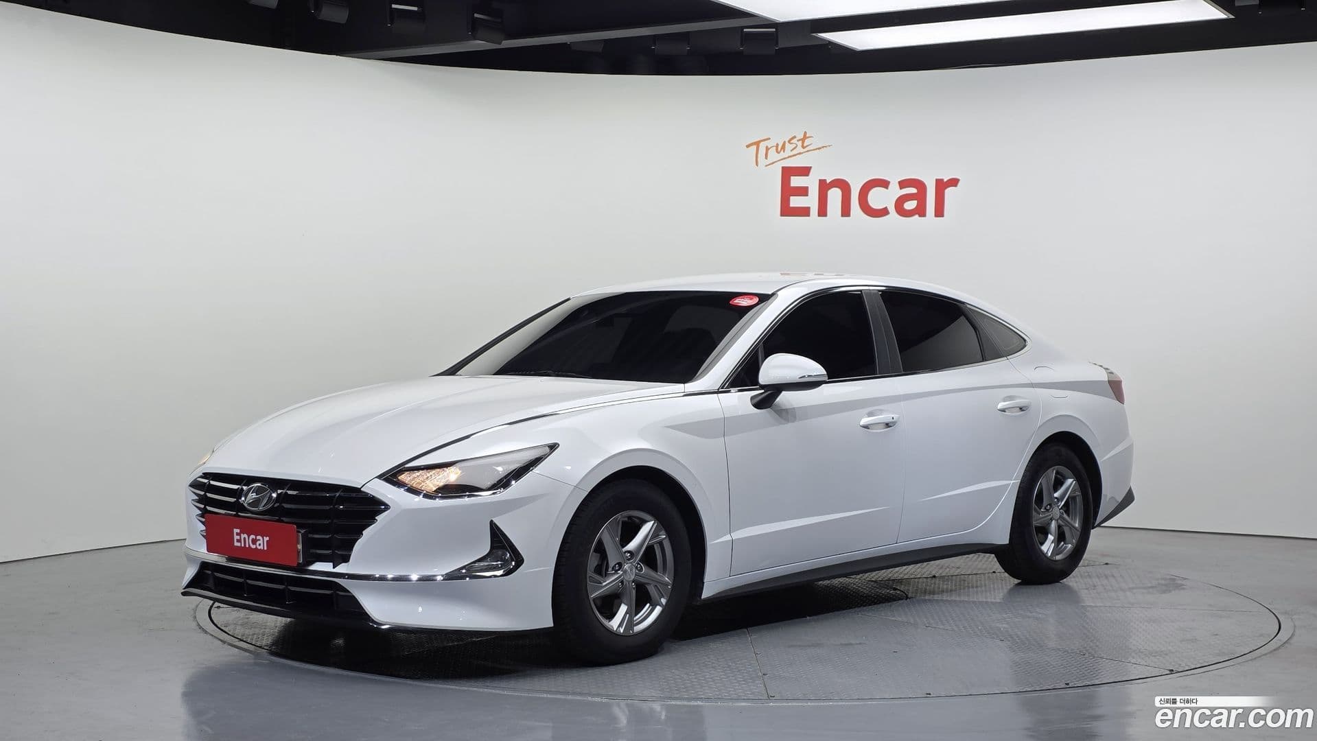 Main__Slider__Photo:Sonata Hyundai 2019.6-0