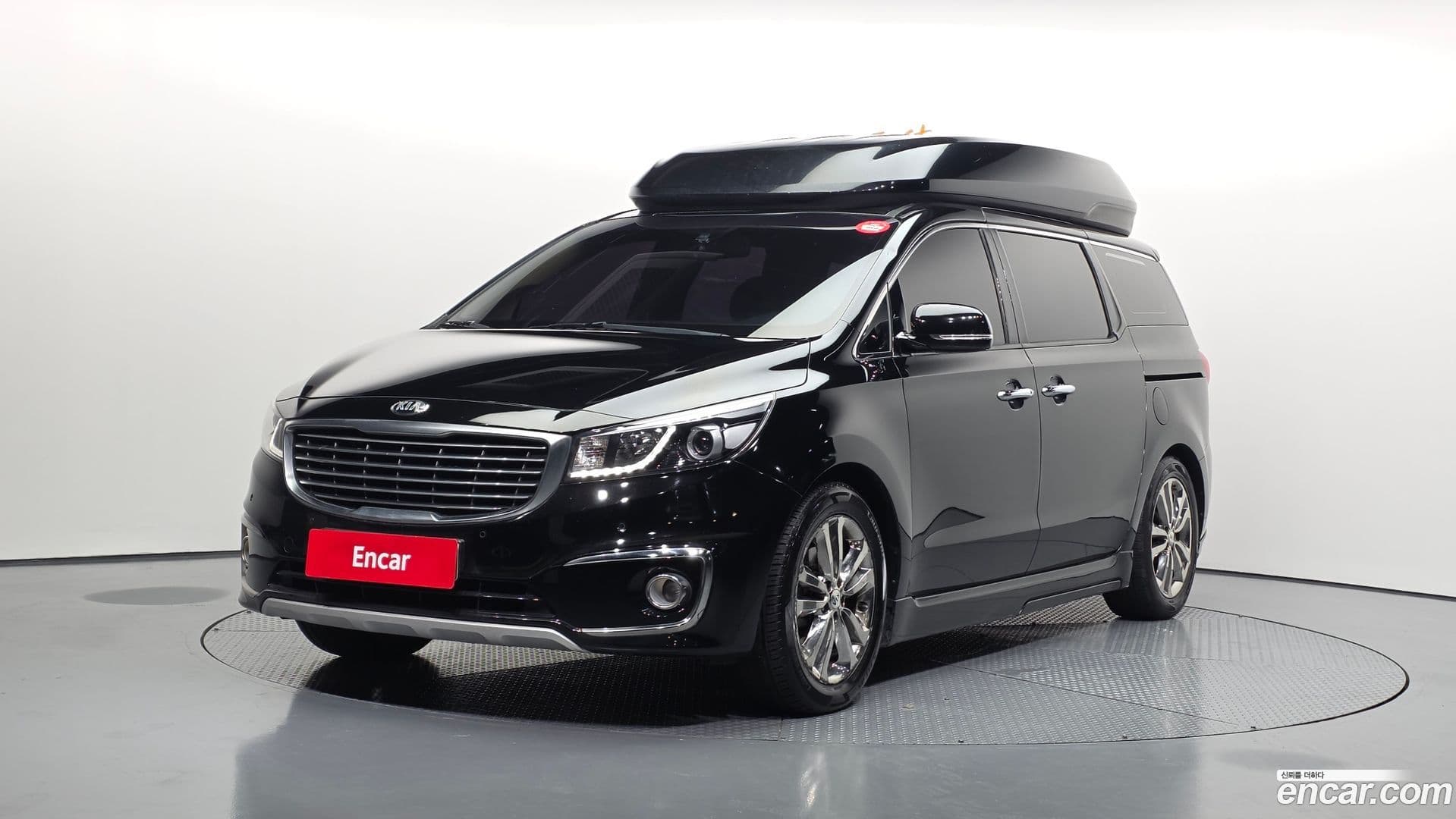 Main__Slider__Photo:Canival Kia 2016.1-0