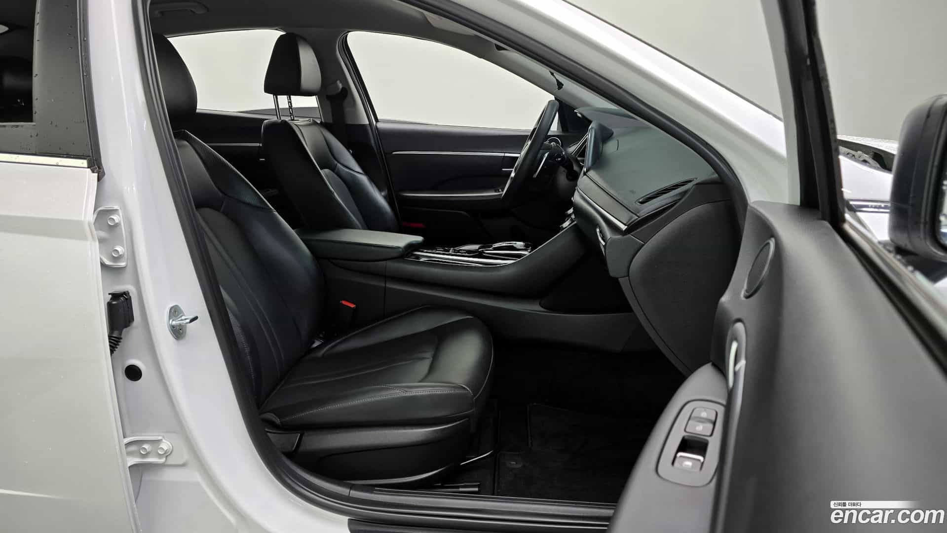 Sonata Hyundai 2022.4-INNER-010