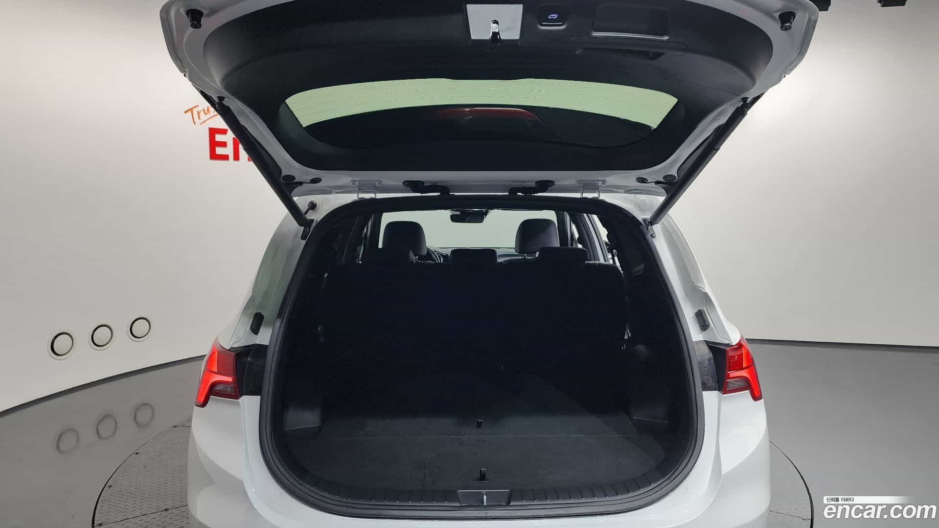 Santafe Hyundai 2023.2-OPTION-024