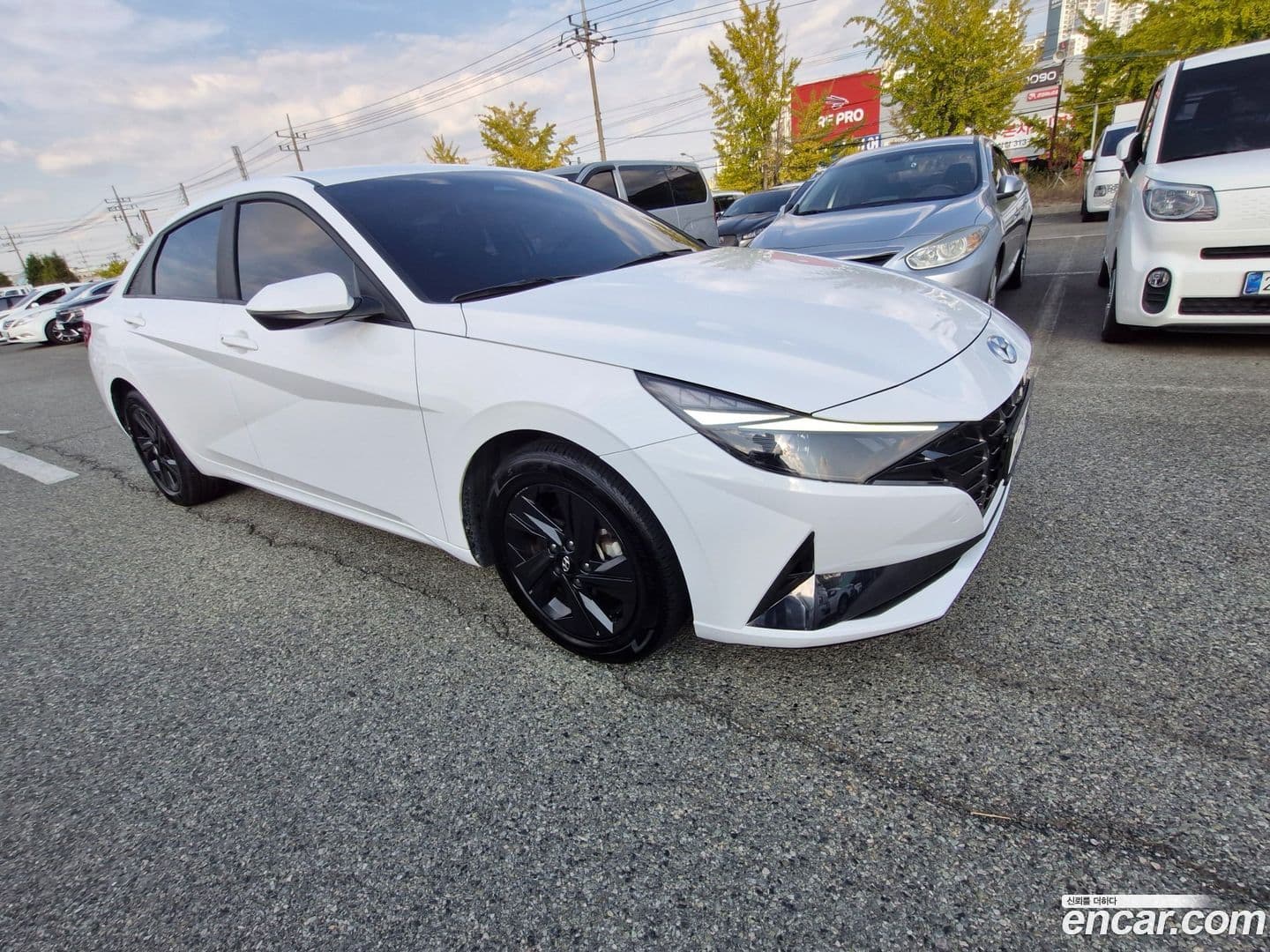 Main__Slider__Photo:AVANTE Hyundai 2021.10-0