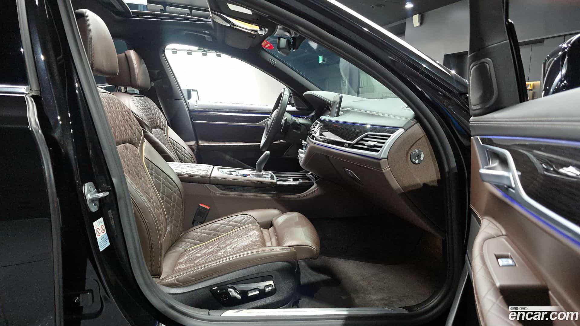 7-Series BMW 2020.6-OPTION-015