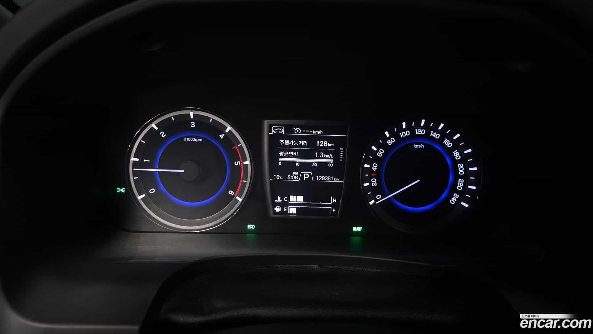 Rexton KG Mobility 2020.1-INNER-008