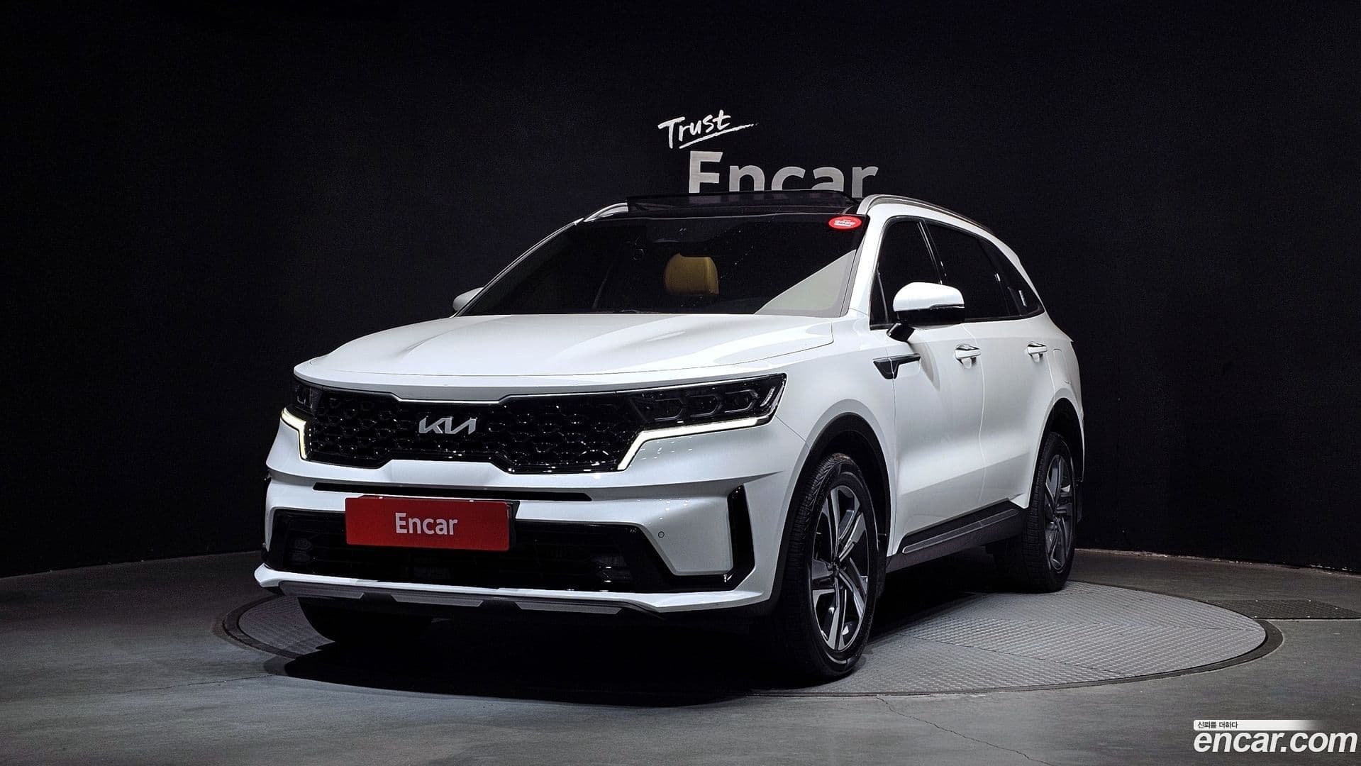 Main__Slider__Photo:Sorento Kia 2022.4-0