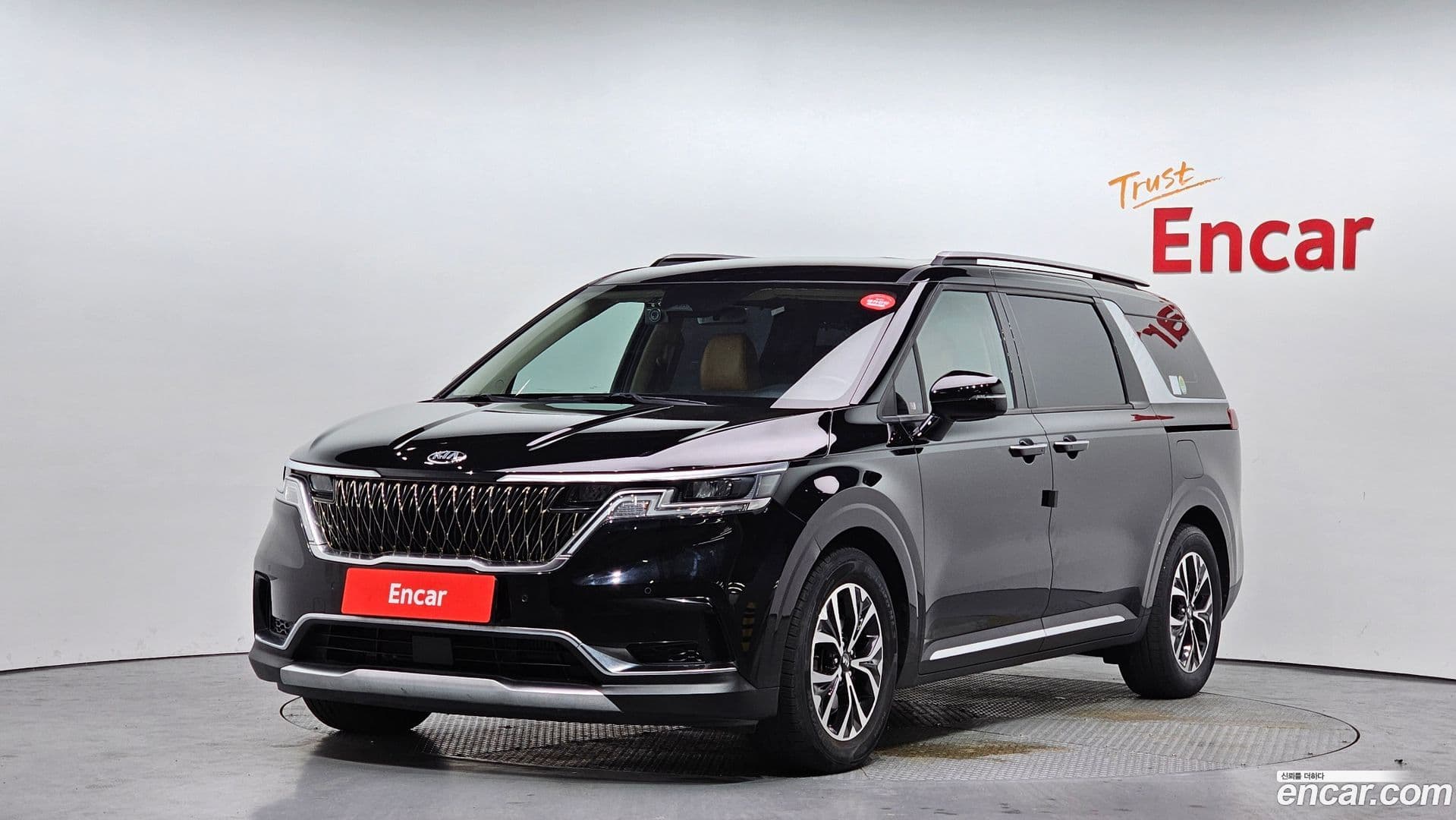 Main__Slider__Photo:Canival Kia 2021.3-0