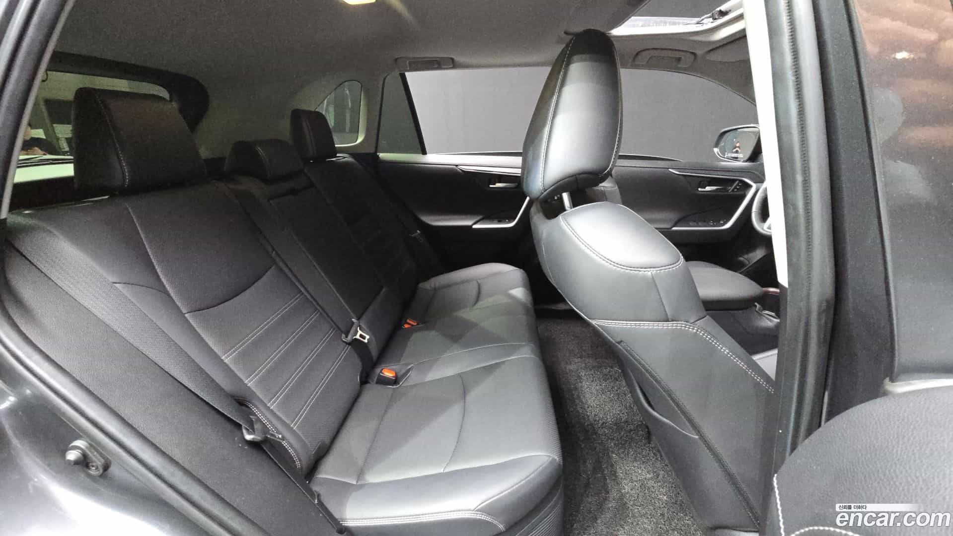 RAV4 Toyota 2023.7-OPTION-016