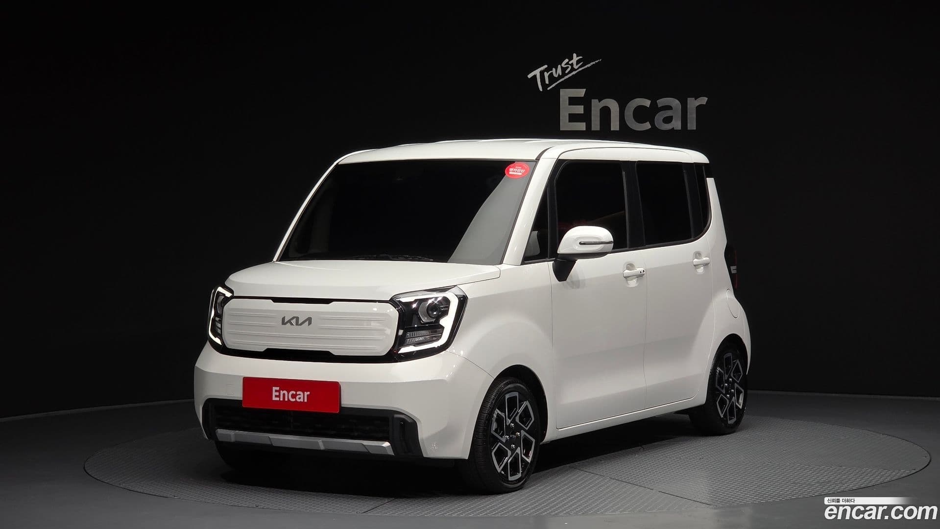 Main__Slider__Photo:RAY Kia 2024.1-0