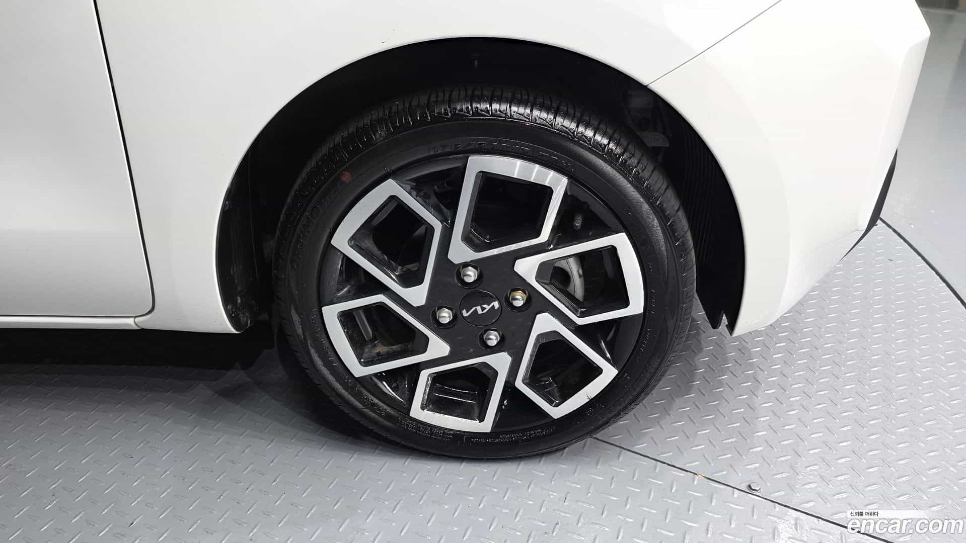 RAY Kia 2024.1-OUTER-005