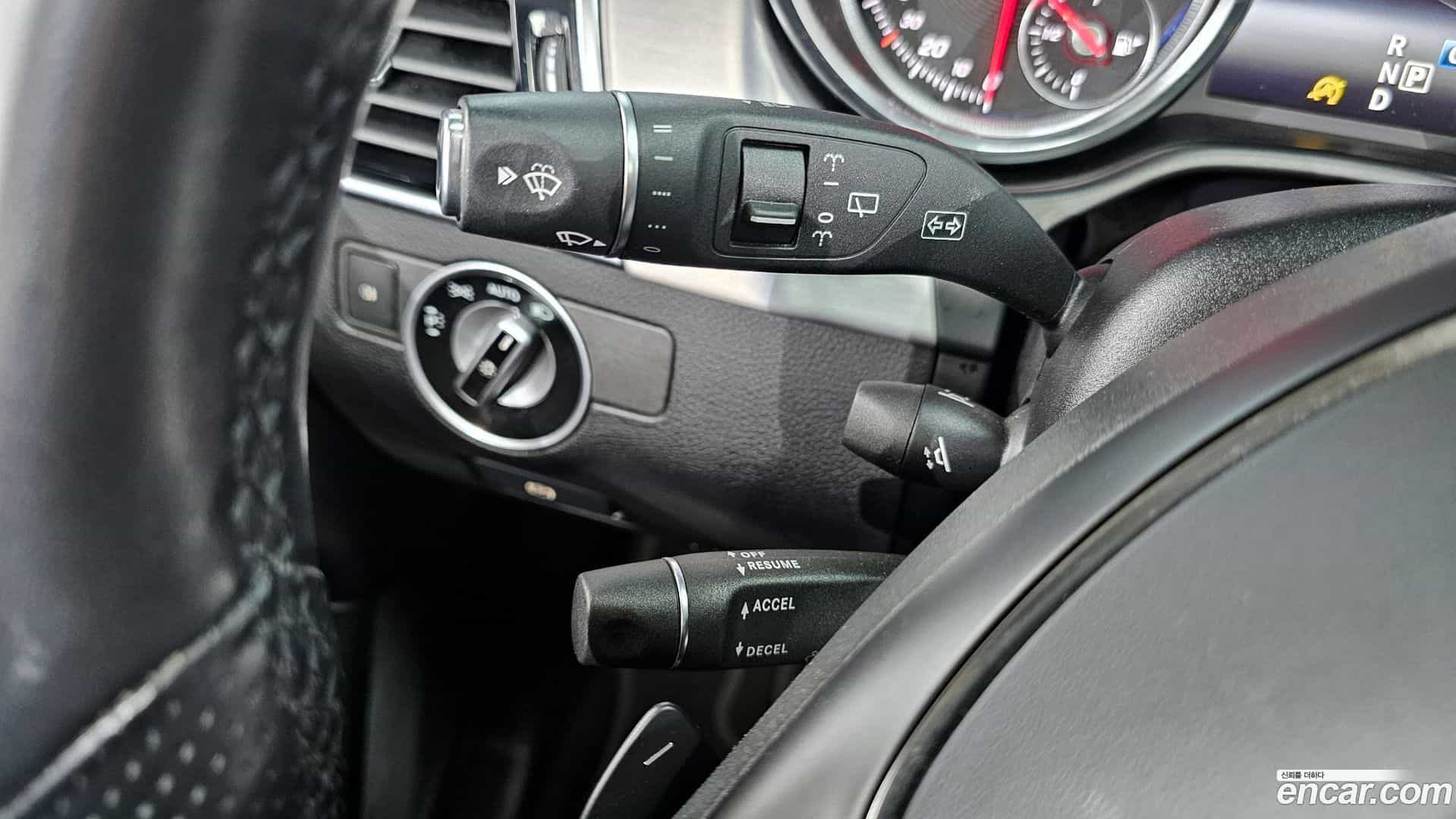GLE-Class Mercedes-Benz 2018.6-OPTION-019