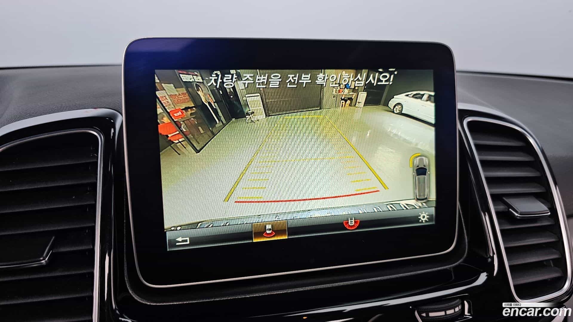 GLE-Class Mercedes-Benz 2018.6-OPTION-020