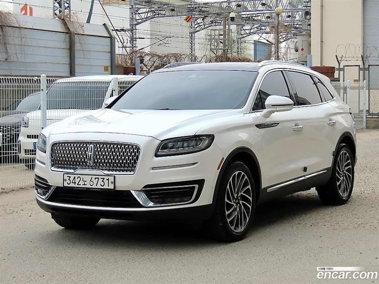 Nautilus Lincoln 2019.9-OUTER-002