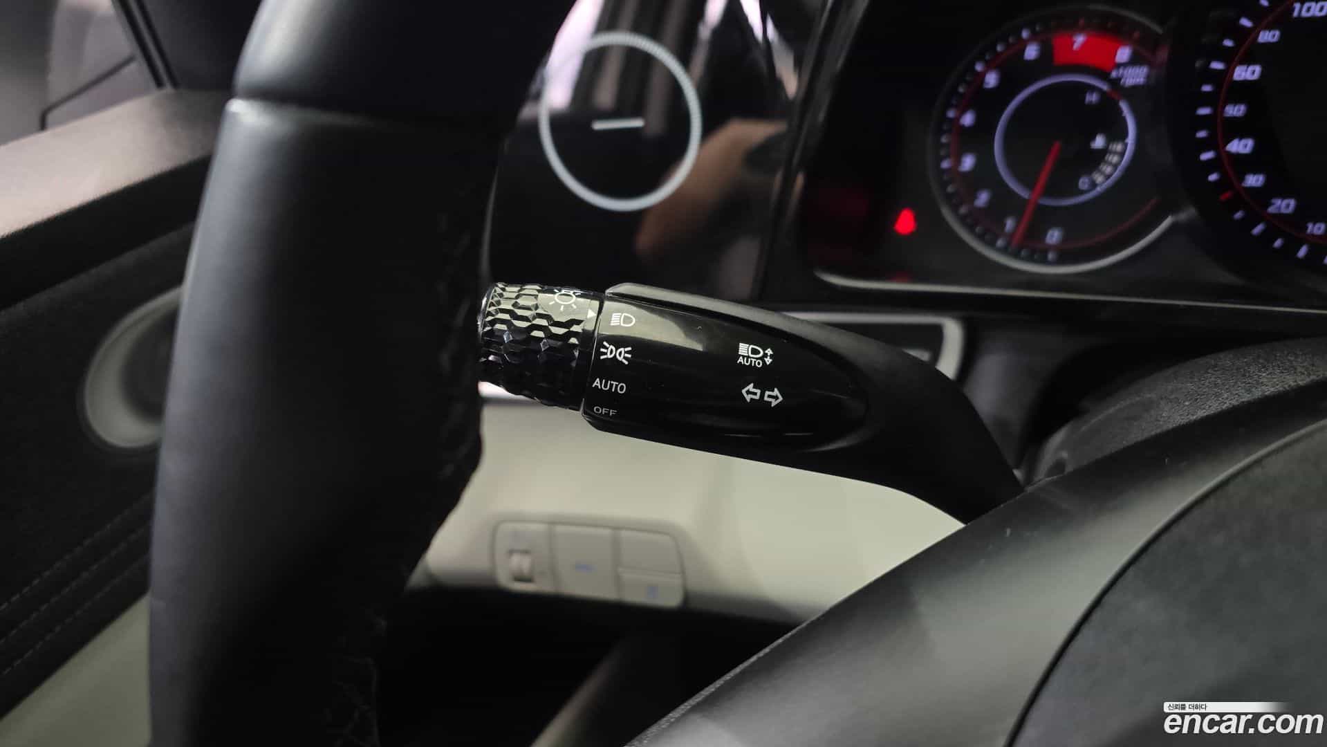 AVANTE Hyundai 2020.7-OPTION-021