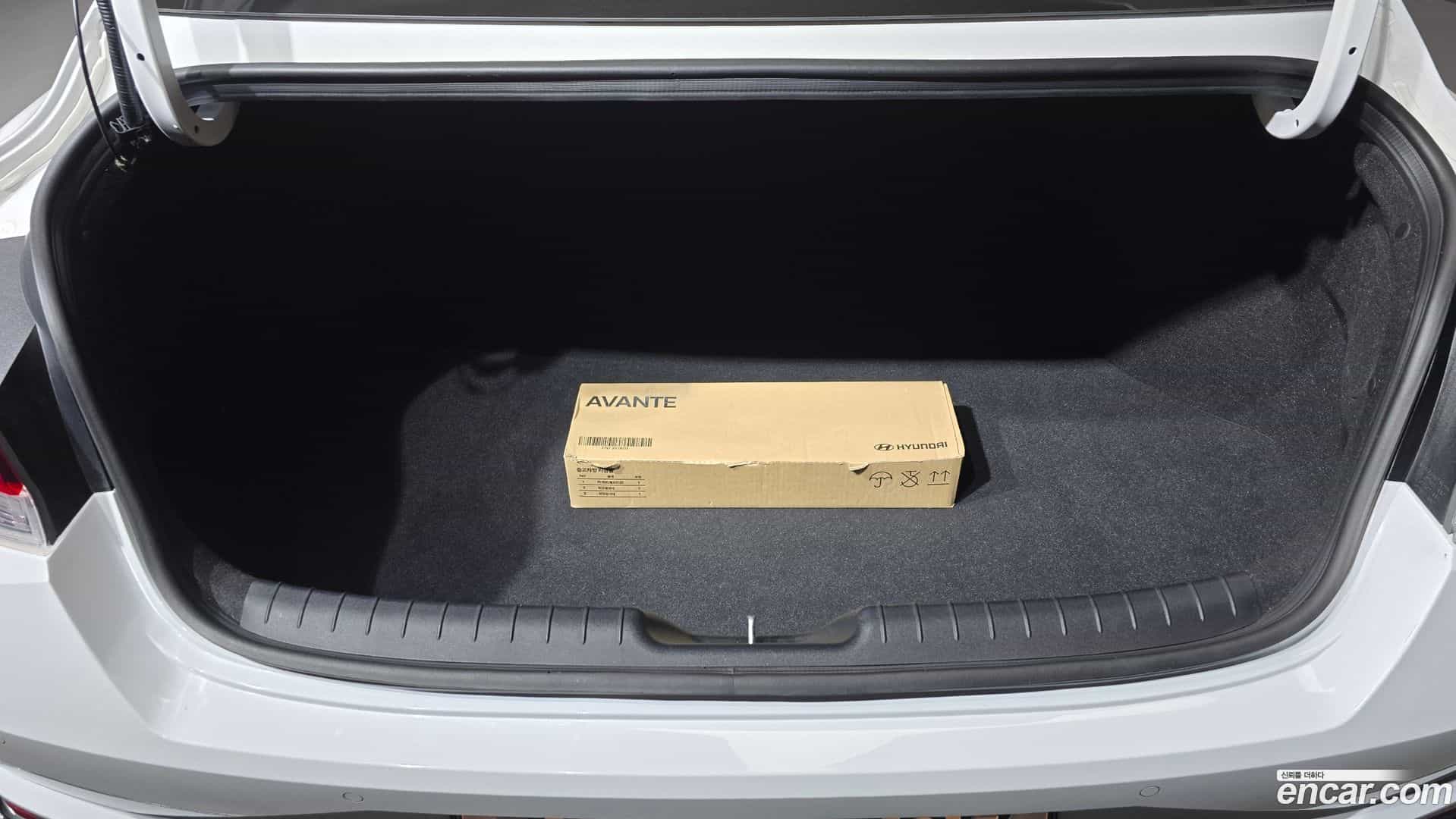 AVANTE Hyundai 2020.7-OPTION-024