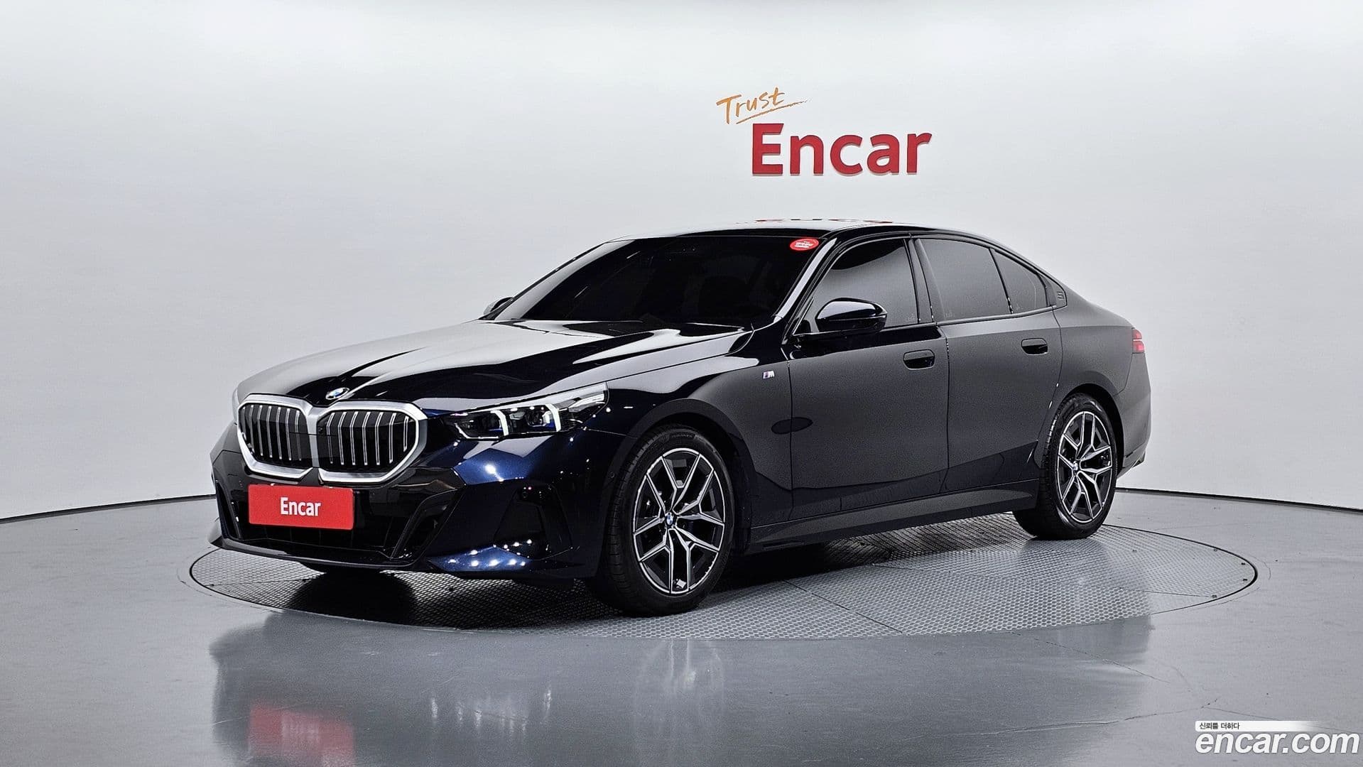 Main__Slider__Photo:5-Series BMW 2025.4-0