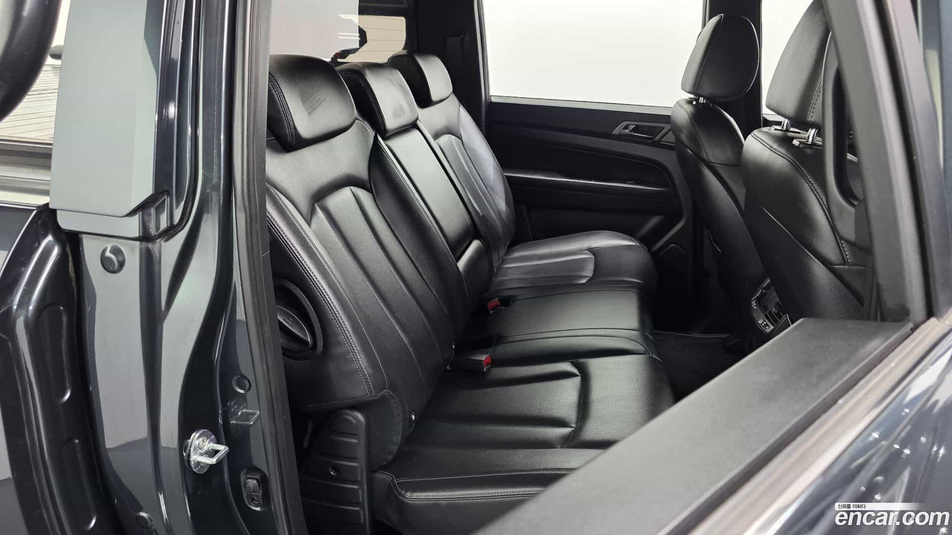 Rexton KG Mobility 2021.9-OPTION-016