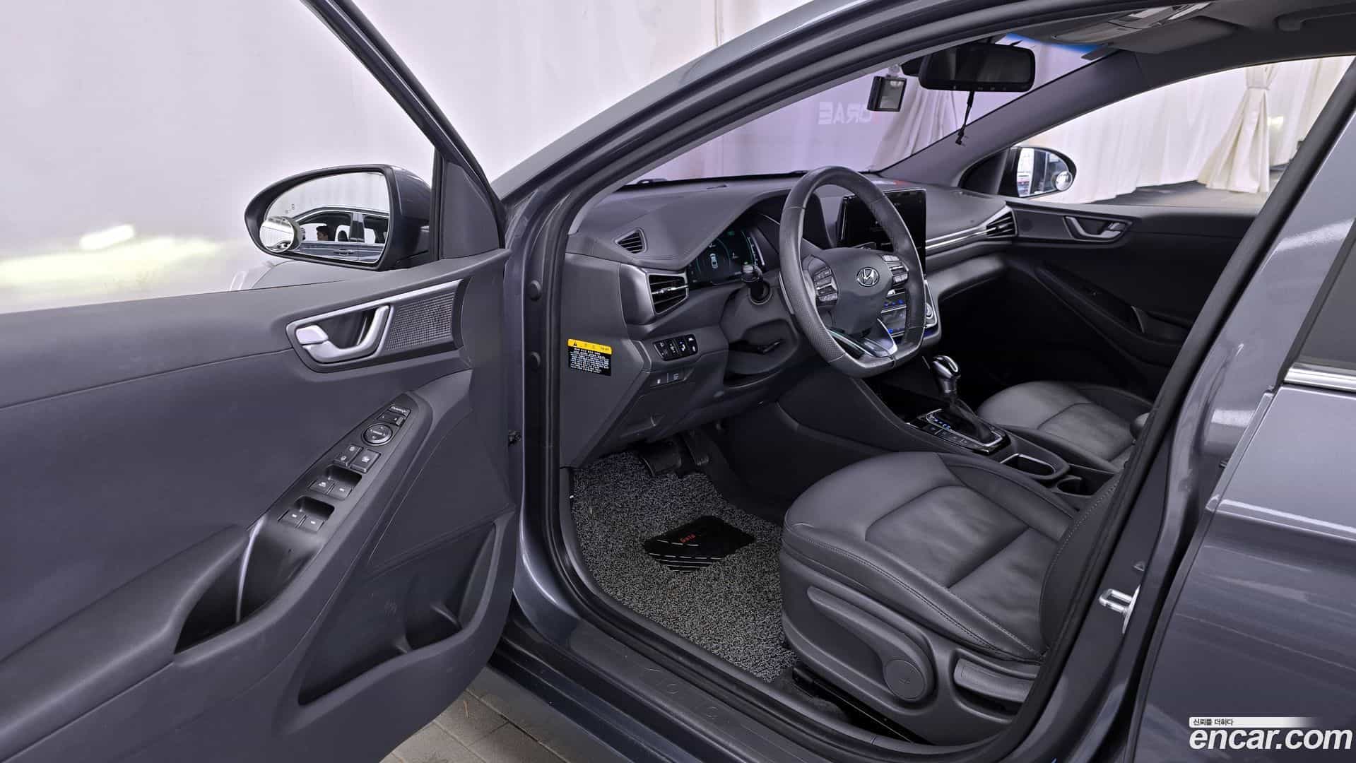 Ioniq Hyundai 2019.6-INNER-010