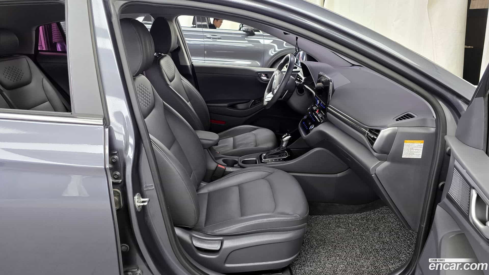 Ioniq Hyundai 2019.6-OPTION-015