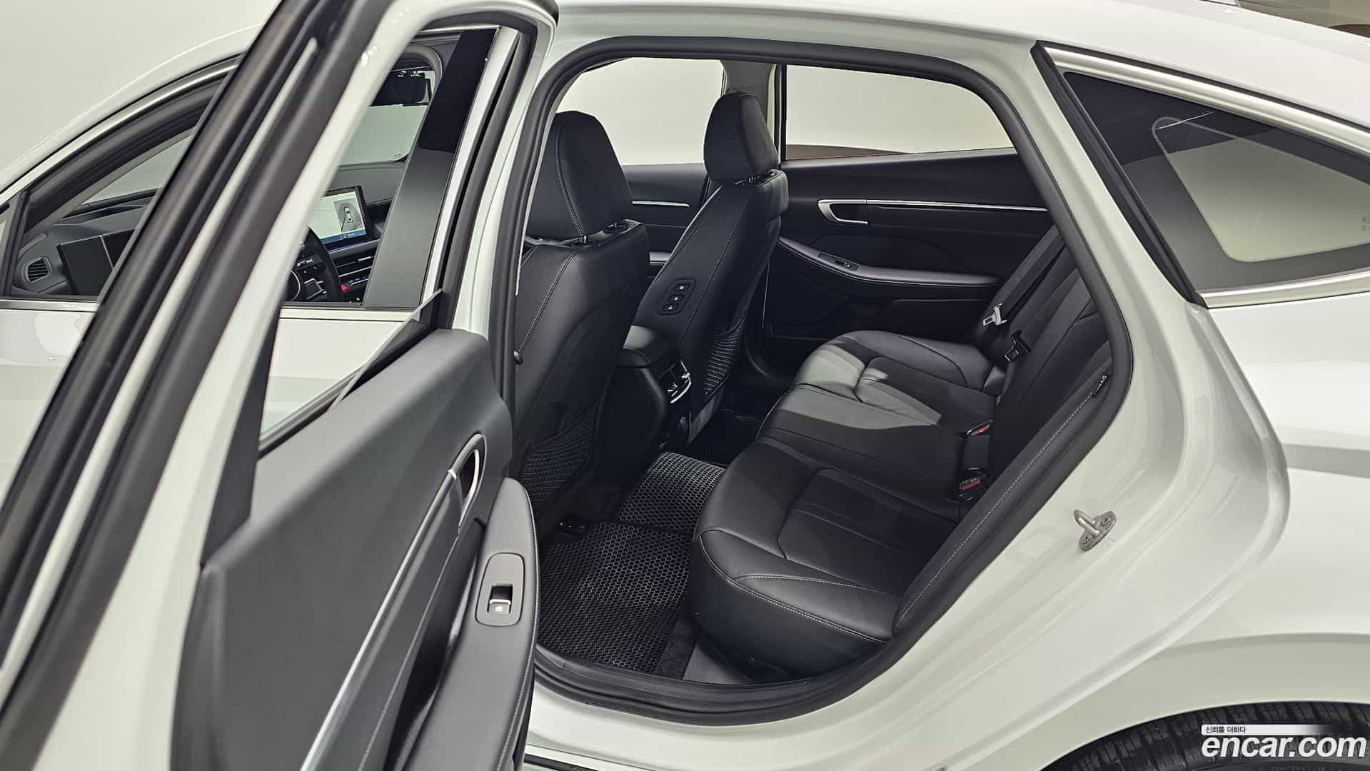 Sonata Hyundai 2025.10-OPTION-016
