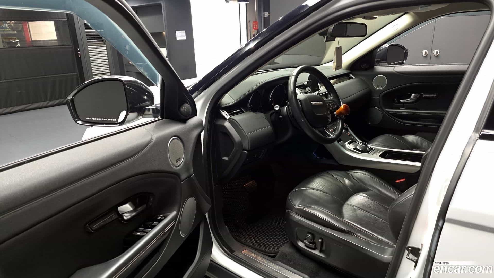 Range Rover Evoque Land Rover 2016.2-INNER-010