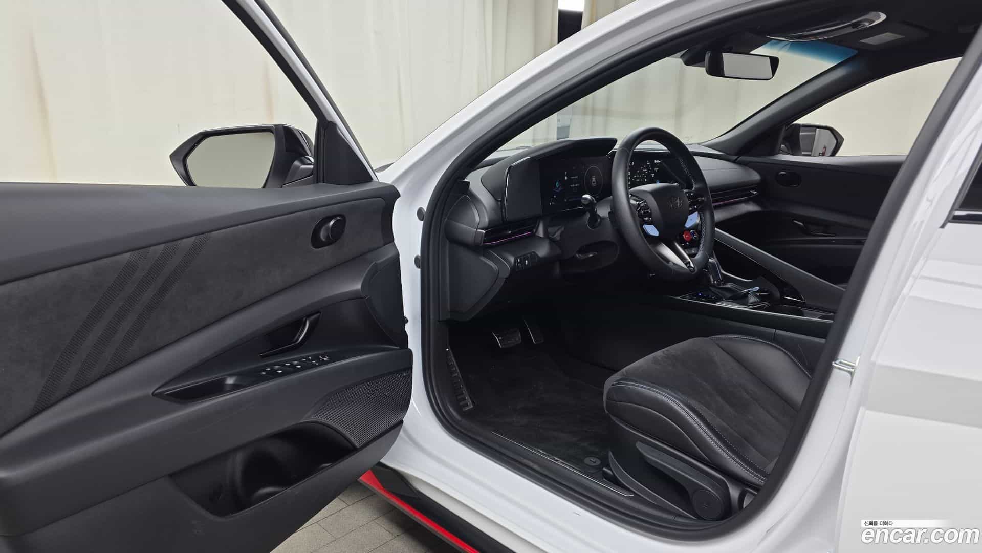 AVANTE Hyundai 2025.1-INNER-010