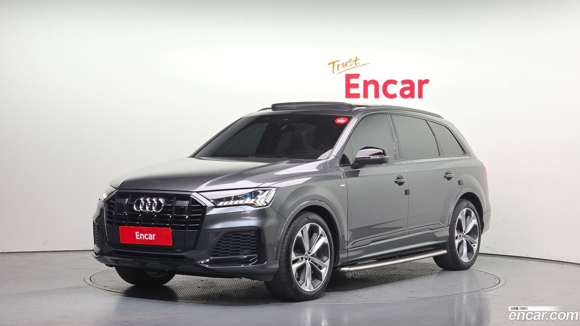 Main__Slider__Photo:Q7 Audi 2022.9-0