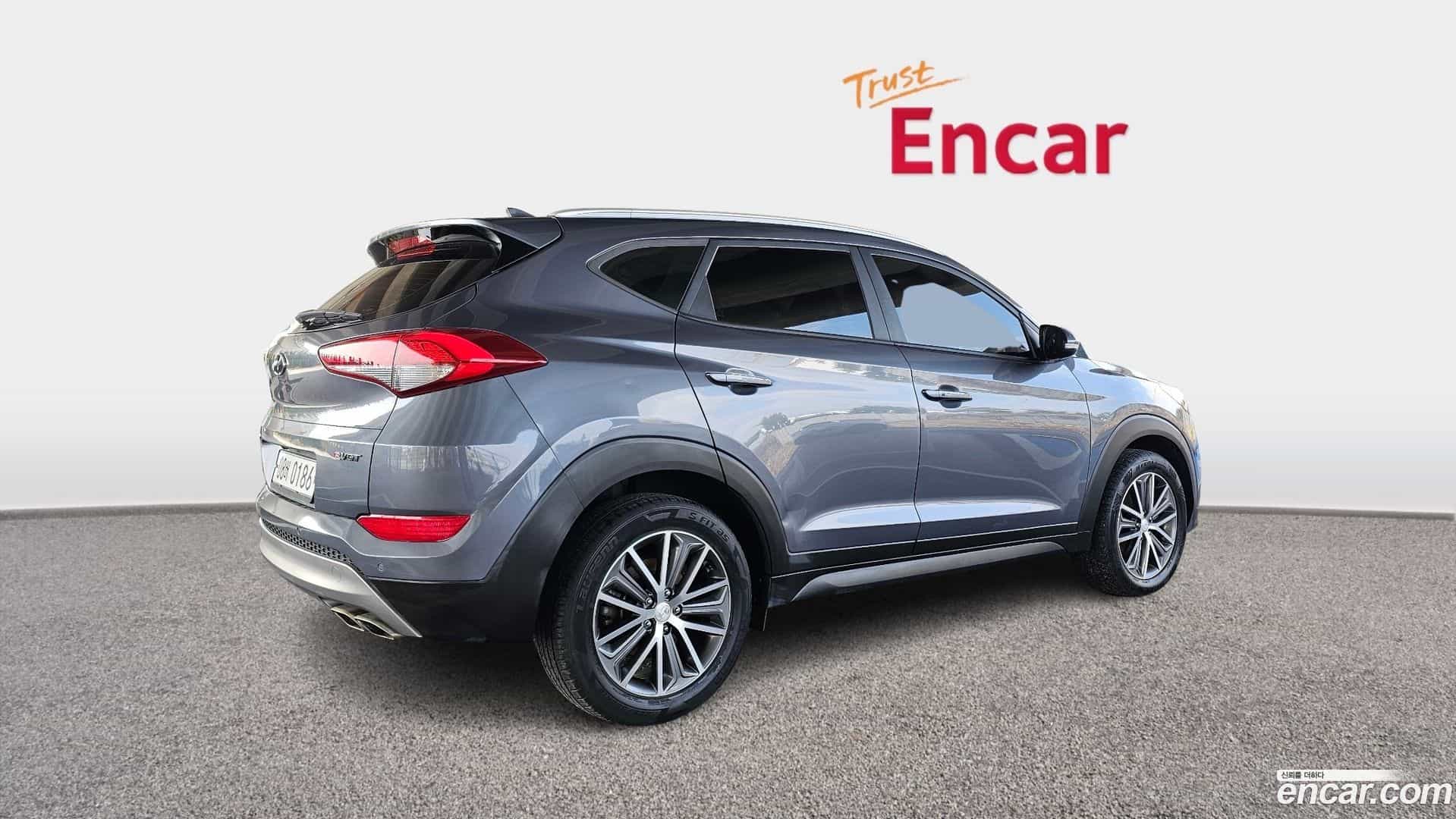 Tucson Hyundai 2016.8-OUTER-002