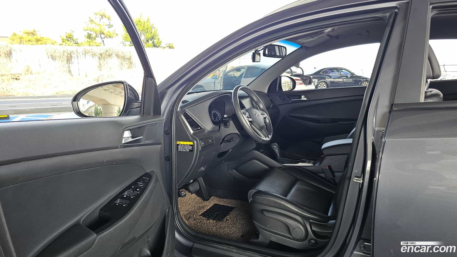 Tucson Hyundai 2016.8-OPTION-015