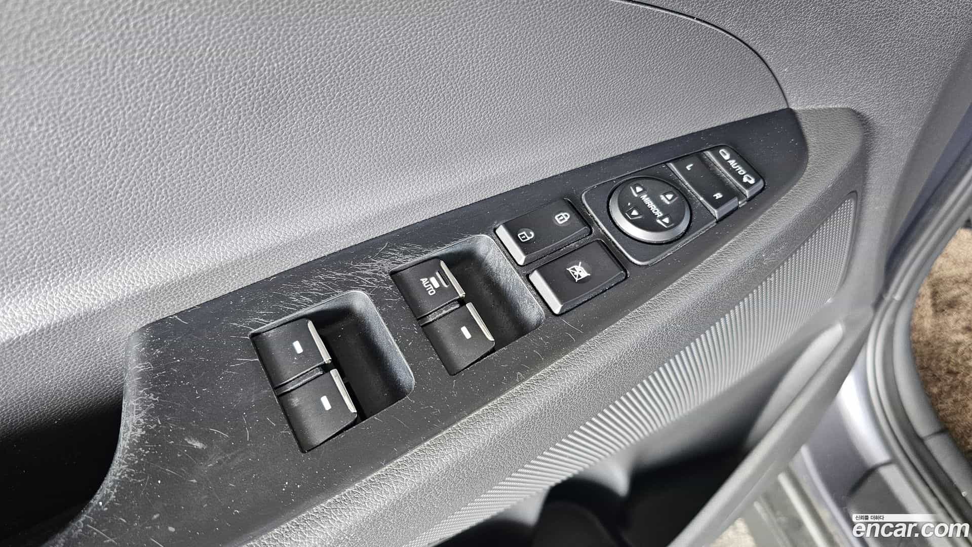 Tucson Hyundai 2016.8-OPTION-016
